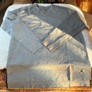 2 Jordan long sleeves sweatshirt. Light gray and charcoal grey
